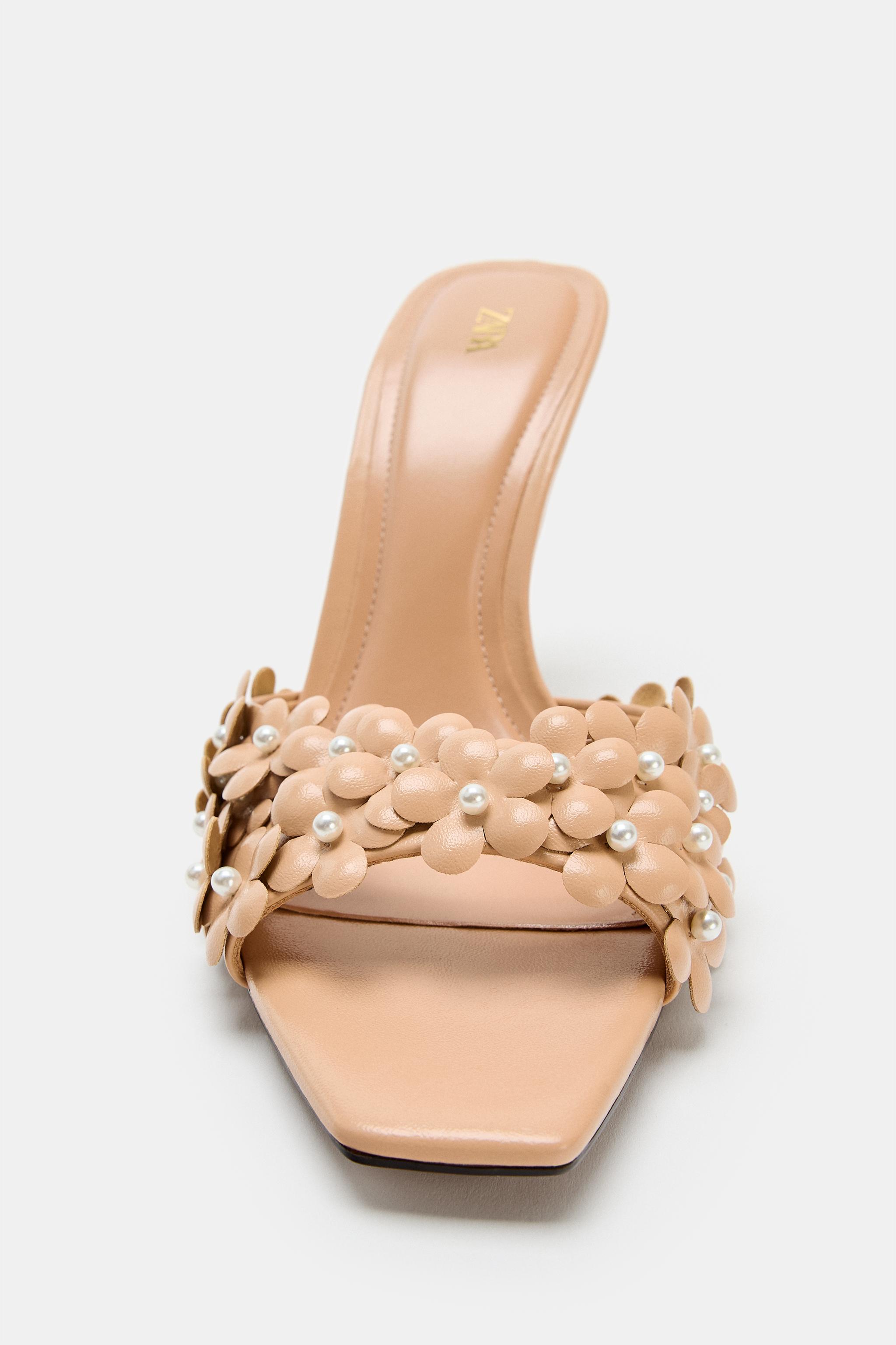 FLORAL APPLIQUE HEELED SANDALS